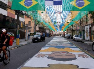 ruas-decoradas-para-copa-do-mundo-reforcam-vinculo-comunitario-no-rio